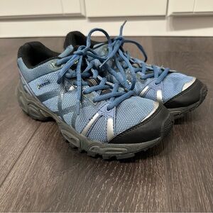 Icebug water resistant shoes,blue/black,snow,ice,grip,outdoor,hiking,winter,6.5